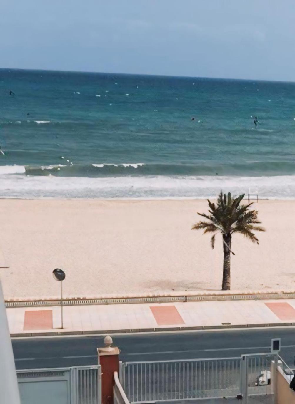 Apartamento 50 Pasos Hacia El Mar El Campello Exterior foto