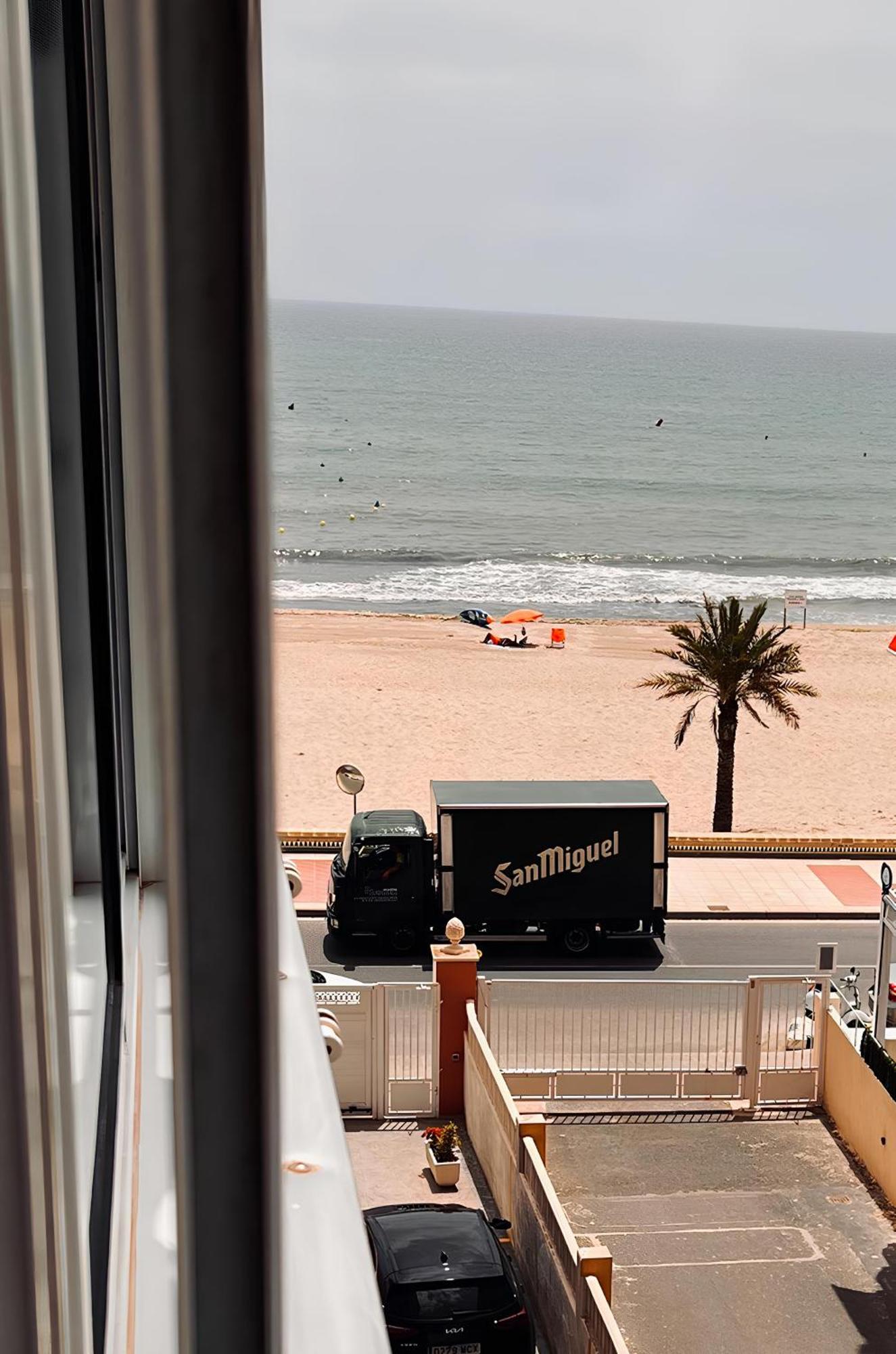 Apartamento 50 Pasos Hacia El Mar El Campello Exterior foto